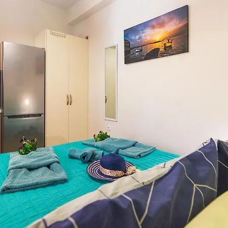 Apolafsi 2 New With Kitchen Apartman *