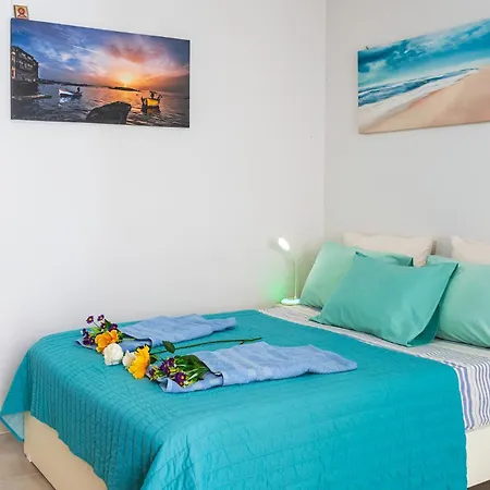 Apartman Apolafsi 2 New With Kitchen Hriszí Aktí Haniá