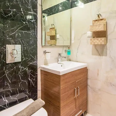 Apolafsi 2 New With Kitchen Chania (Crete)