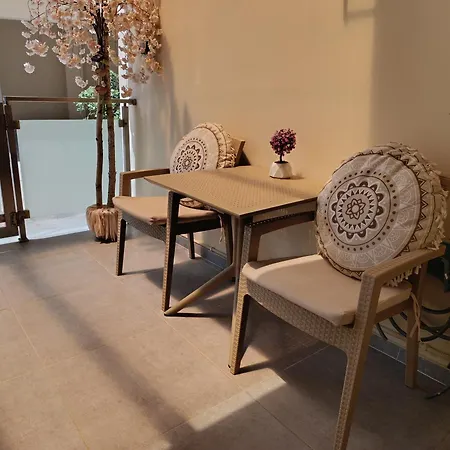 Apolafsi 2 New With Kitchen Daire *